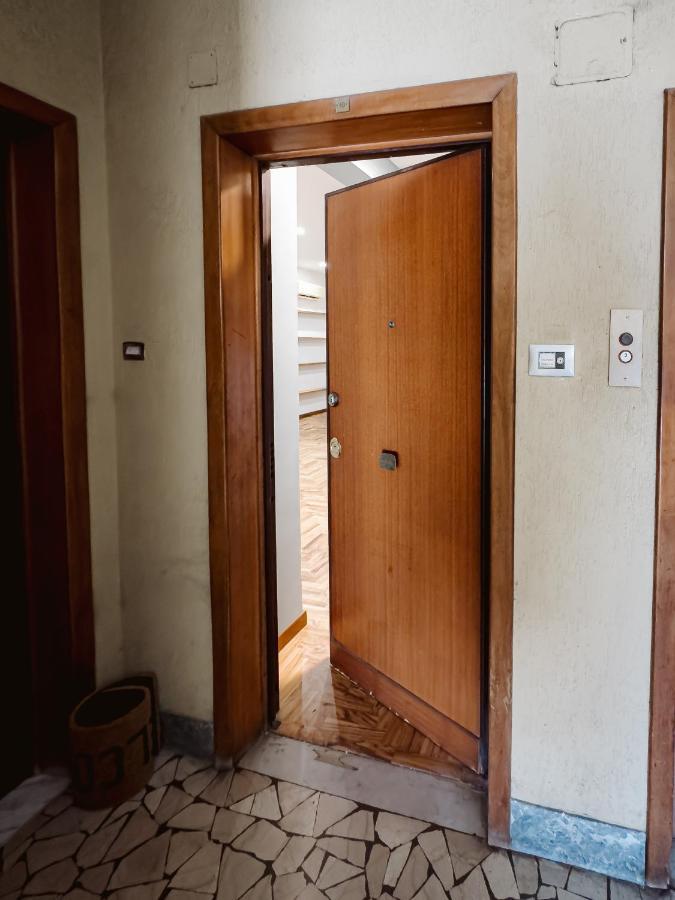 Cozy And Design Rome - Metro Malatesta Apartment Exterior photo